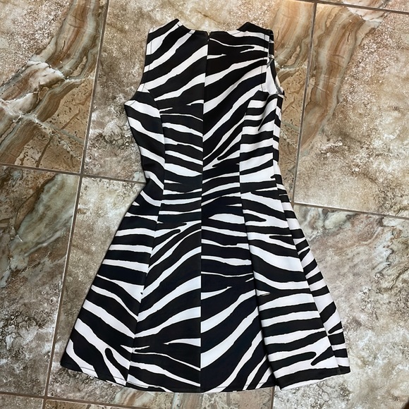 Zebra Neoprene Dress by Michael Kors - Picture 2 of 4